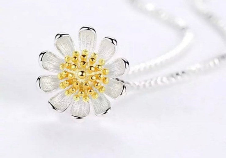 Sweet Daisy Necklace, Floral Pendant, Flower Necklace, Sterling Silver Necklace, Floral Jewelry, Simple Reminder Gift, Inspirational Card