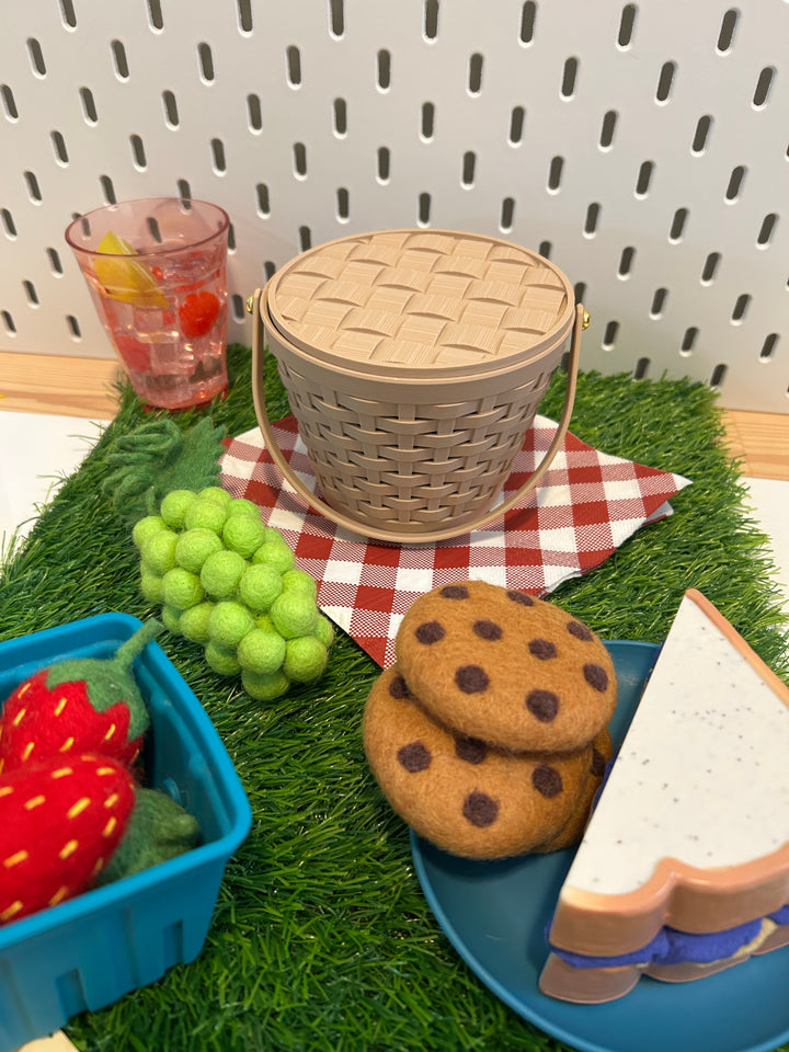 3D Printed Woven Basket with Lid | Reusable Picnic Toy Basket | Pretend Play | Sensory Bin Container