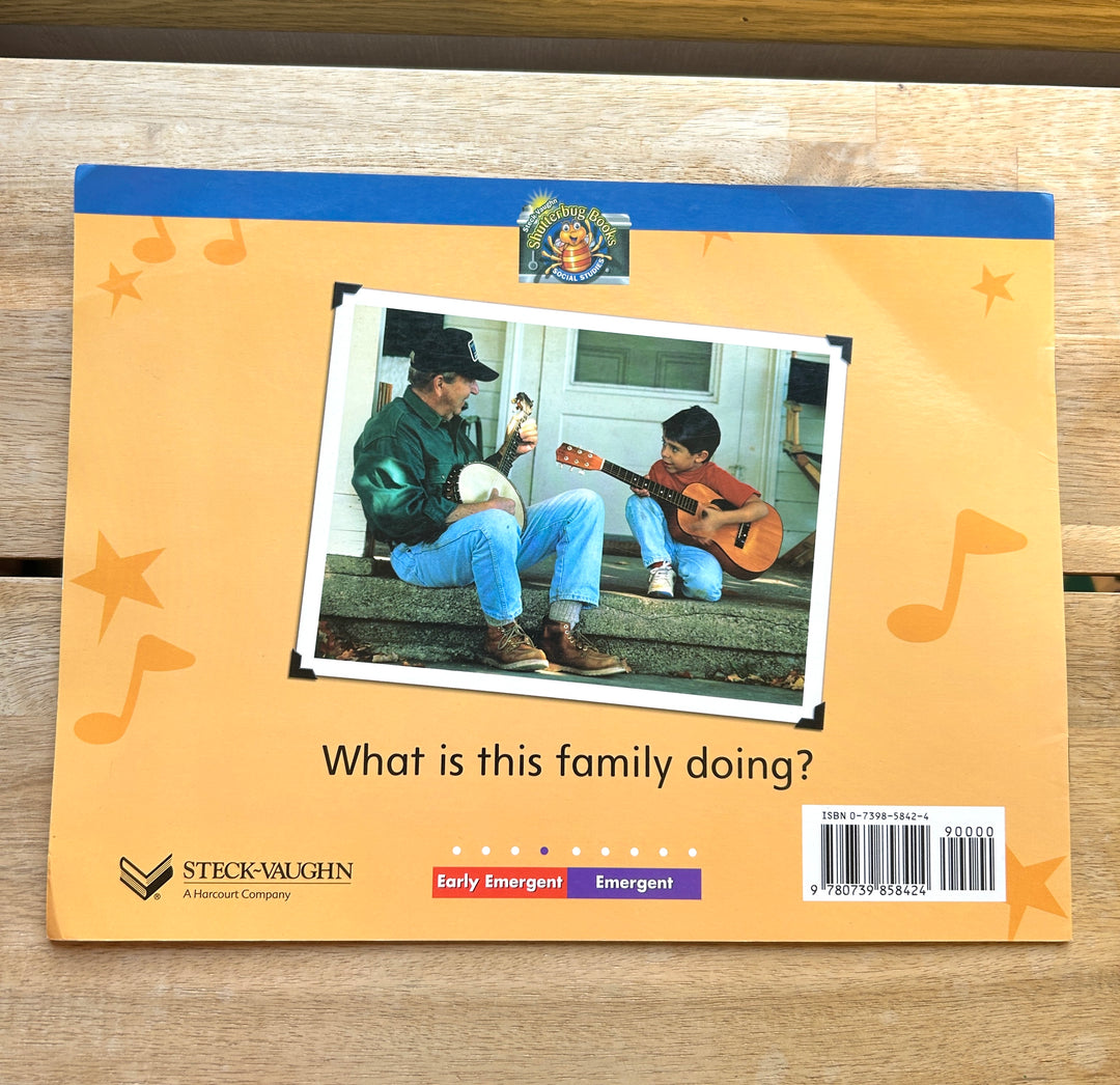 Family Fun by Elena Martin (Paperback Book)