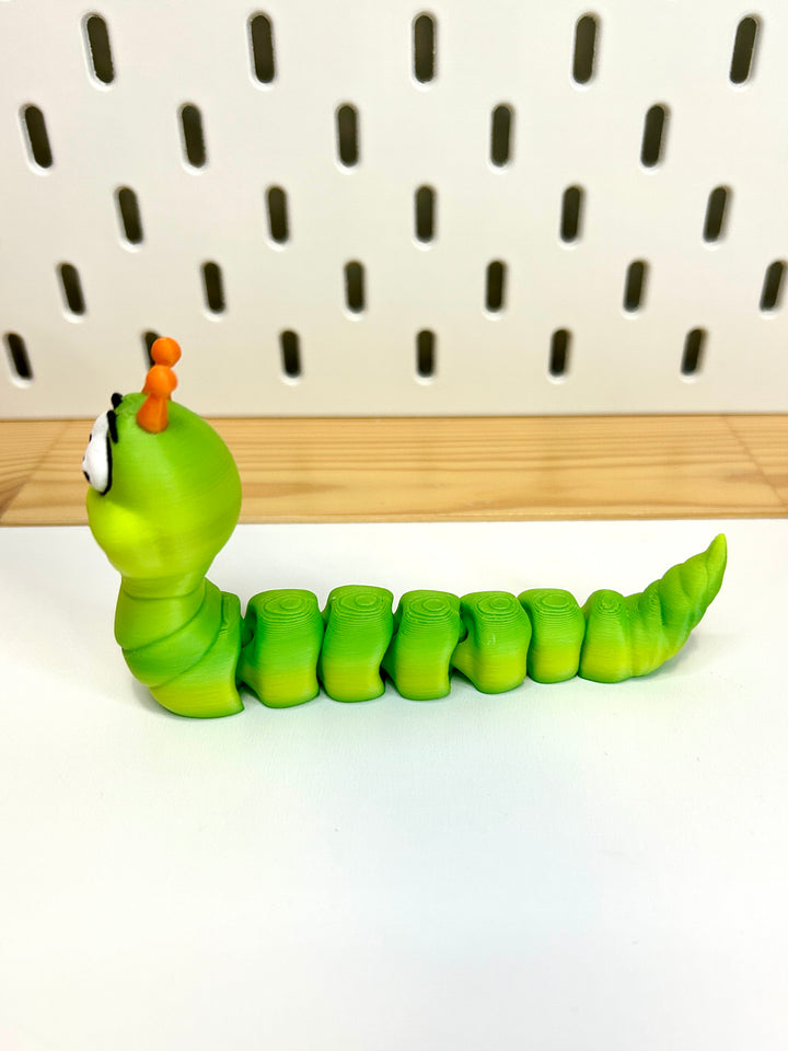 3D Printed Articulated Green Worm | Back to School Sensory Play | Eco-Friendly PLA
