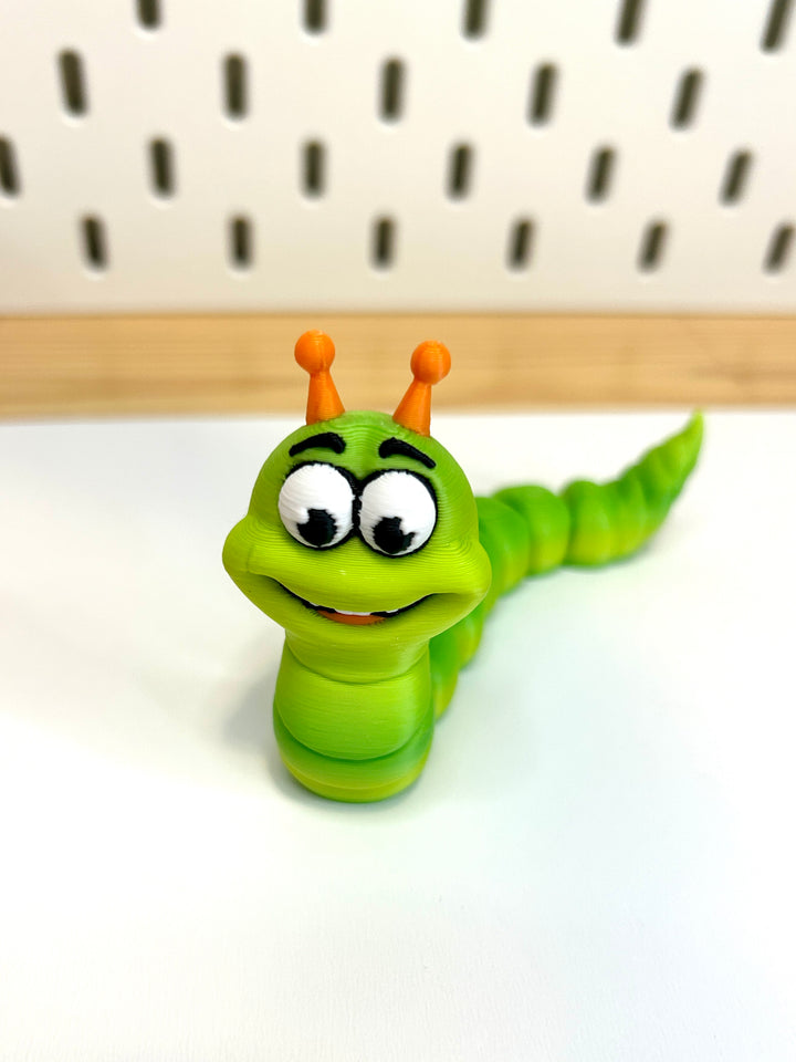 3D Printed Articulated Green Worm | Back to School Sensory Play | Eco-Friendly PLA