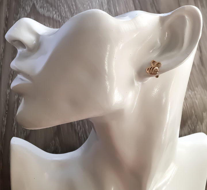 Boucles d'oreilles abeilles délicates, Boucles d'oreilles bourdon miniatures, Bijoux abeilles, Boucles d'oreilles minimalistes, Bijoux insectes, Boucles d'oreilles bohèmes, Cadeau d'anniversaire