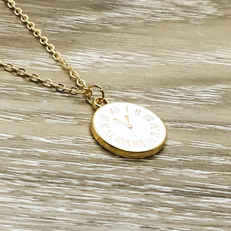 Collier montre de poche miniature en or, pendentif montre de poche, bijou géométrique minimaliste, collier délicat, cadeau inspirant, cadeau pour elle, anniversaire