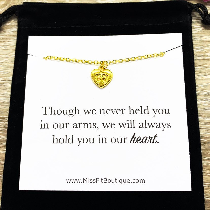 Collier pendentif cœur avec empreintes de pieds, cadeau de deuil, souvenir de deuil périnatal, cadeau pour une mère endeuillée, carte attentionnée