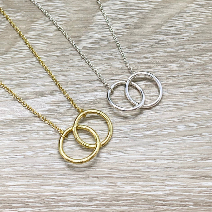 Mother of Two Necklace with Gift Box, Linked Circles Necklace, 2 Circle Pendants, Gift for Mom from Kids, Gift for Mama, Mother Christmas