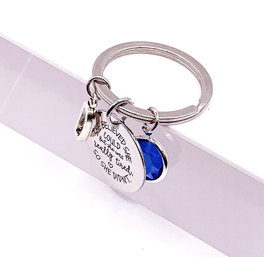 Elle pensait pouvoir le faire, mais elle était vraiment fatiguée, alors elle ne l'a pas fait. Porte-clés, cadeau pour une amie maman, cadeau pour une sœur de cœur, petit cadeau à glisser dans une chaussette de Noël.