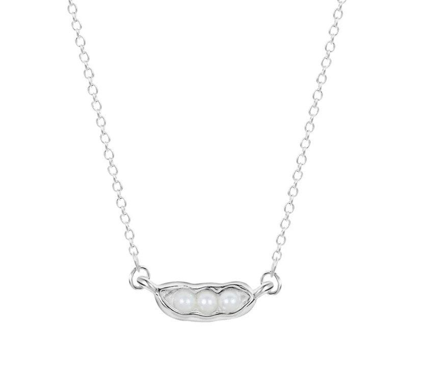 Three Peas in a Pod Necklace, Unique Pearl Jewelry, Pea Pod Necklace, Sisterhood Gift, 3 Sisters Necklace, Gift for Little Sister, Sister
