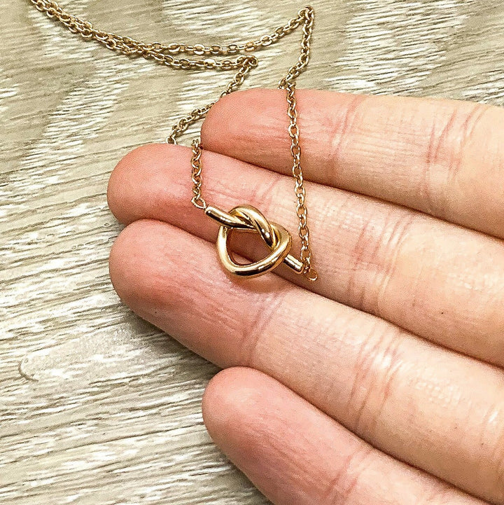 Friendship is a Knot Necklace, Gift for Bestie, Friendship Necklace, BFF Necklace, Best Friend Christmas Gift, Soul Sister Gift, Love Knot