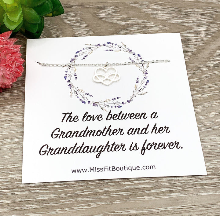 Collier Cœur Infini, Cadeau pour Grand-mère, Cadeau de la Petite-Fille, Collier pour Mamie, Cadeau pour Nouvelle Grand-Mère, Cadeau pour la Fête des Mères, Cadeau d'Amour