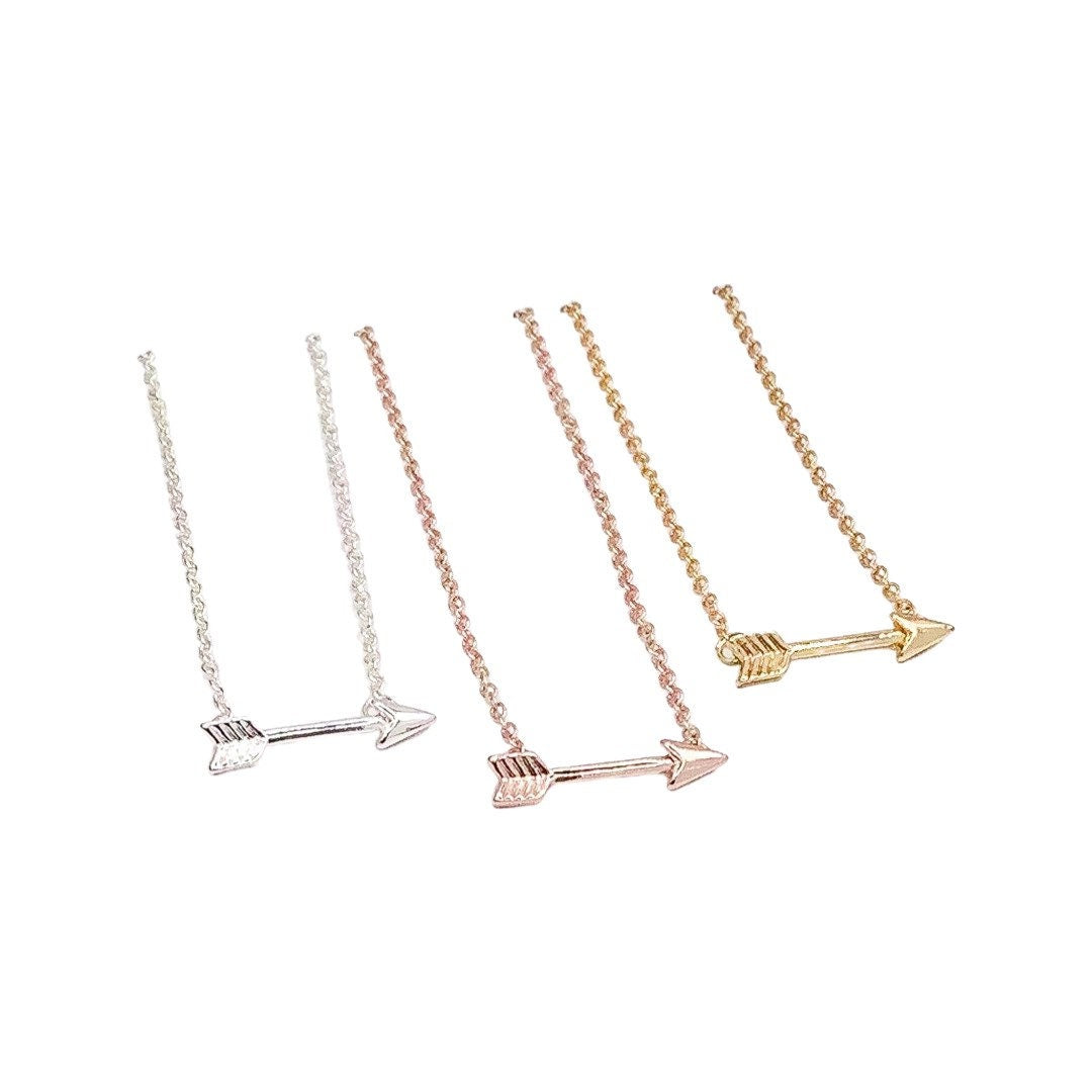 Collier flèche latérale, cadeau pour sœur de cœur, bijou flèche, collier pour meilleures amies, cadeau d'anniversaire pour sœur, amies