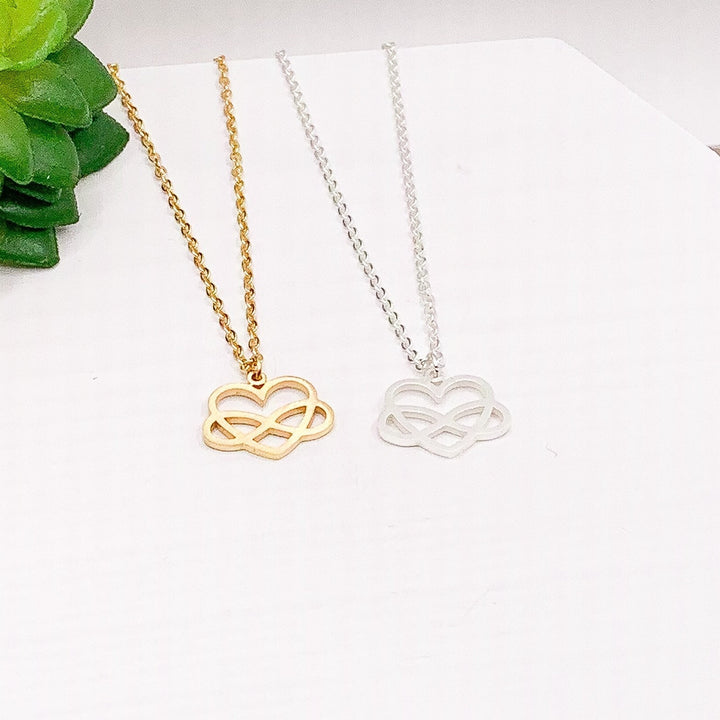 Collier Cœur Infini, Cadeau pour Grand-mère, Cadeau de la Petite-Fille, Collier pour Mamie, Cadeau pour Nouvelle Grand-Mère, Cadeau pour la Fête des Mères, Cadeau d'Amour