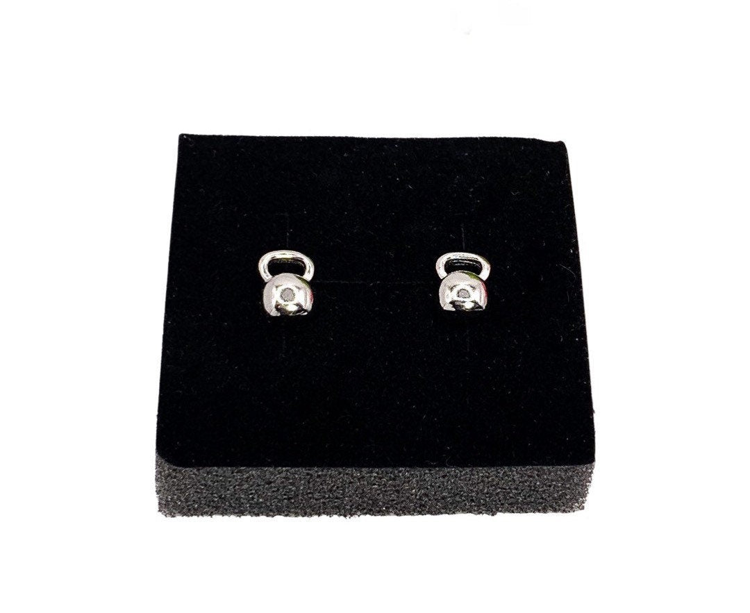Boucles d'oreilles discrètes en forme de kettlebell, bijoux fitness, cadeau haltérophilie, cadeau coach sportif, bijoux CrossFit
