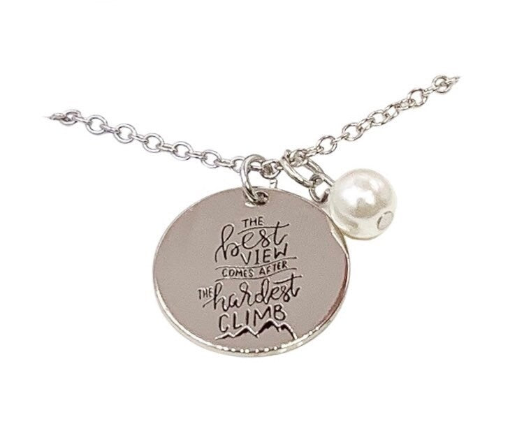 Collier de motivation, citation « La plus belle vue vient après », cadeau de force, bijou inspirant, collier réconfortant, cadeau d'encouragement