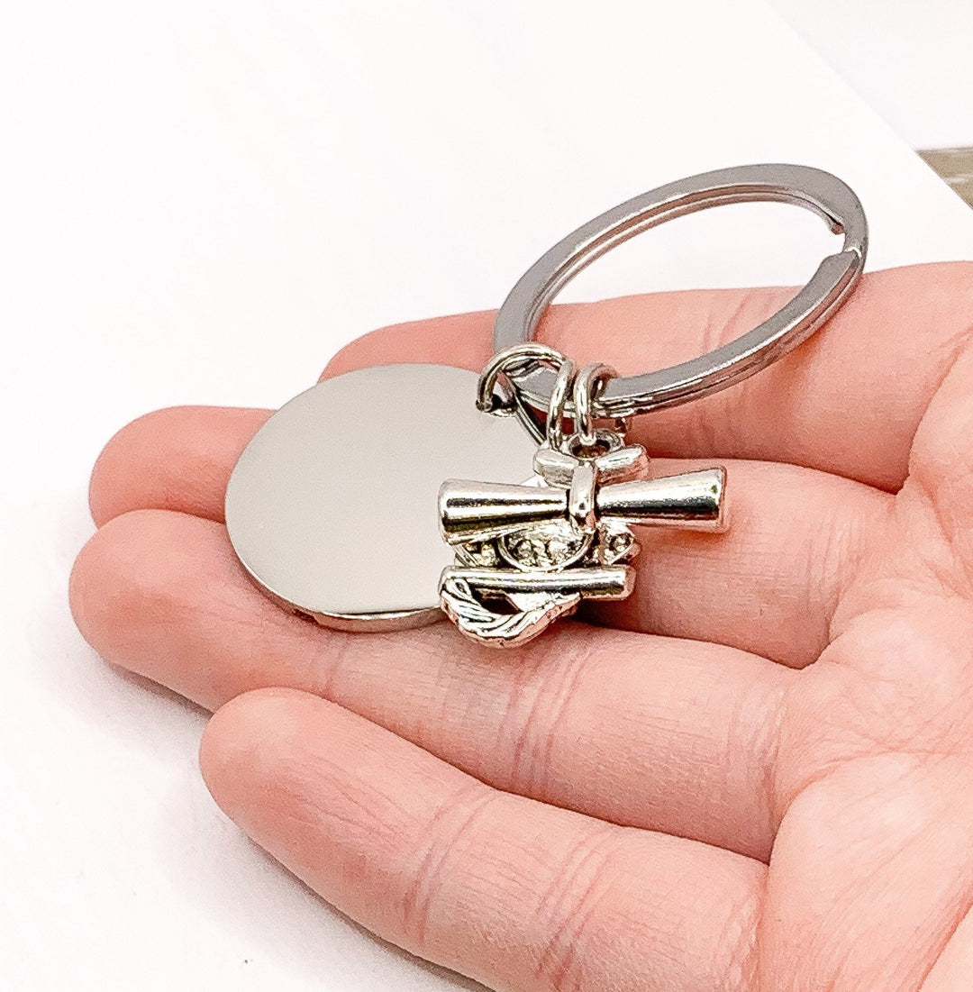 Porte-clés de fin d'études, promotion 2024, citation « L'avenir vous appartient », cadeau de fin d'études pour lui, cadeau pour un nouveau départ, cadeau pour un jeune diplômé du secondaire, cadeau pour une fille
