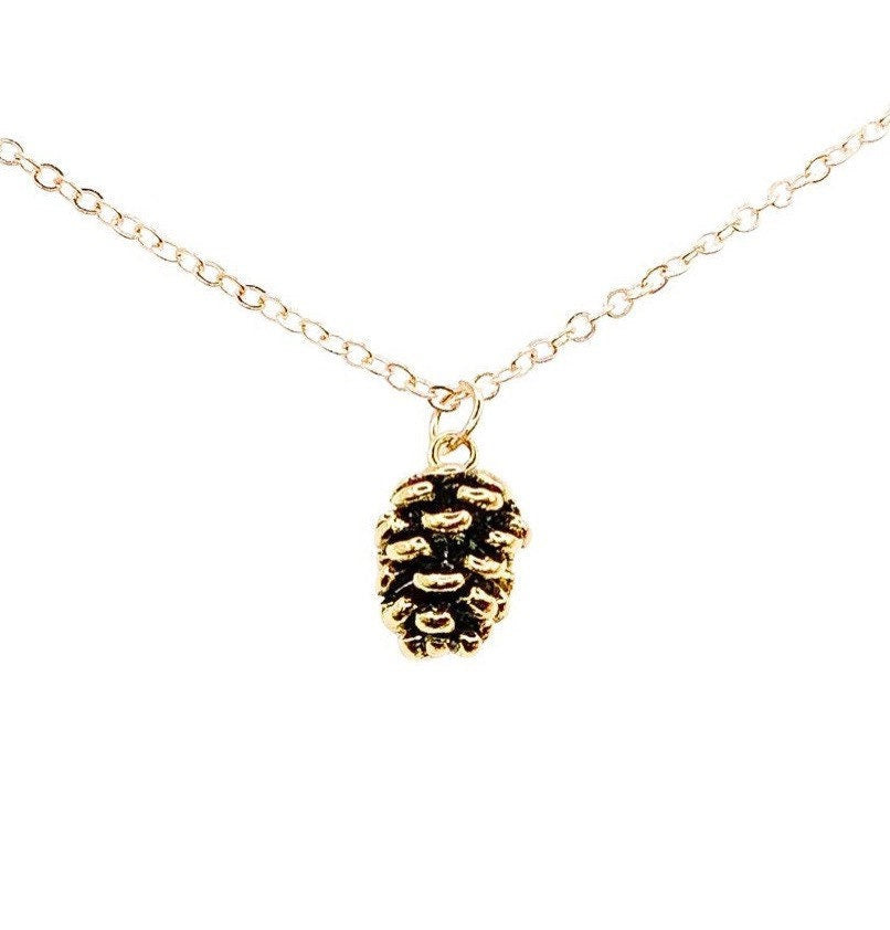 Collier pomme de pin miniature, bijoux d'automne, collier automnal, pendentif rustique, collier simple pour tous les jours, bijoux inspirés par la nature pour elle