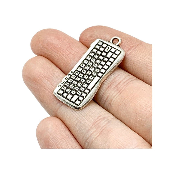 Lot de breloques technologiques ultimes, grand assortiment, en vrac, breloques pour femmes, breloques ordinateur, mini-ordinateur portable, mini-téléphone portable, apprêts pour bijoux