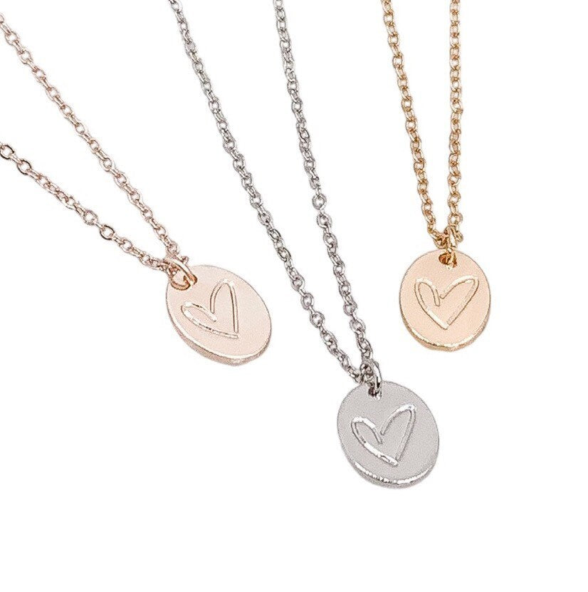Collier petit cœur, pendentif cœur délicat, collier cœur, cadeau pour fille, collier de demoiselle d'honneur, cadeau pour petite amie, bijoux pour adolescente