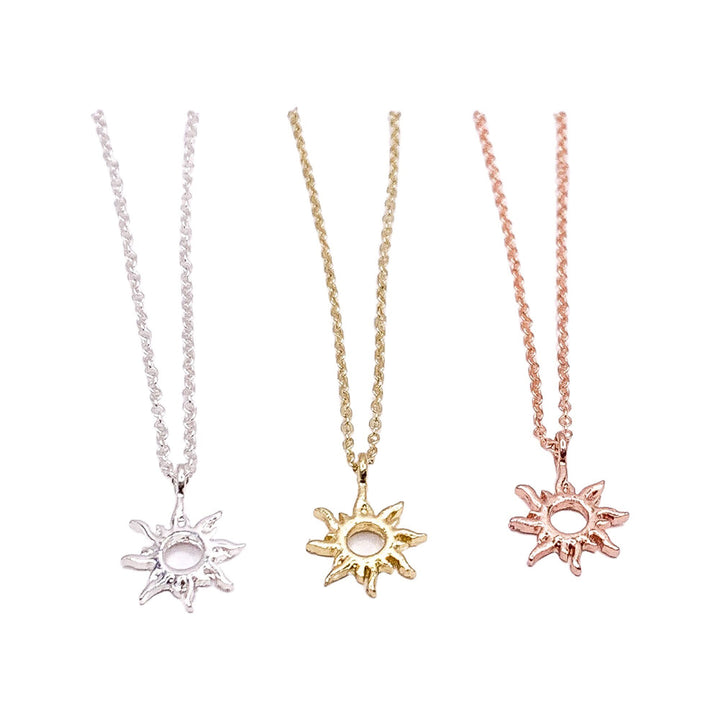 Collier Soleil, Pendentif Soleil, Collier Délicat, Collier Soleil Céleste Minimaliste, Bijou d'Été, Collier Soleil en Or Rose