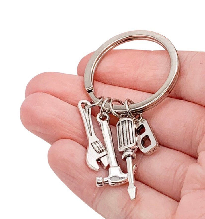 Porte-clés bricoleur, Porte-clés outils, Porte-clés marteau, Porte-clés tournevis, Porte-clés papa, Cadeau fête des pères, Cadeau papa des enfants, Cadeau pour lui