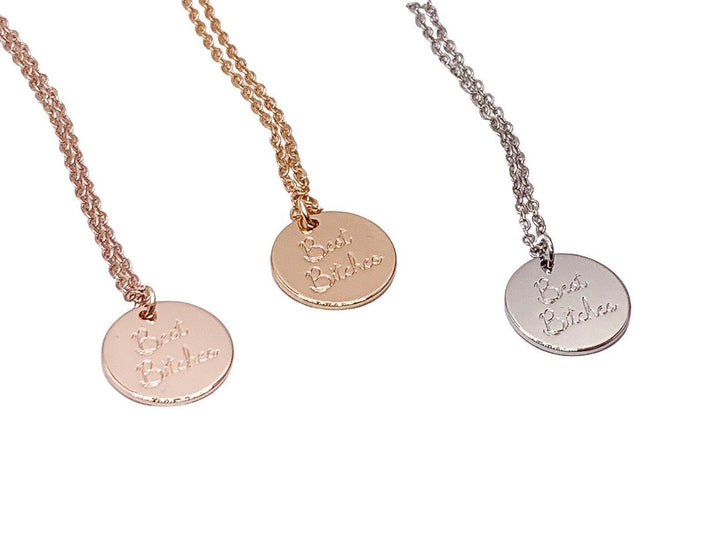 Collier « Meilleures Amies », Bijou minimaliste, Collier pour meilleure amie, Cadeau pour sœur, Collier d'amitié, Collier gravé humoristique