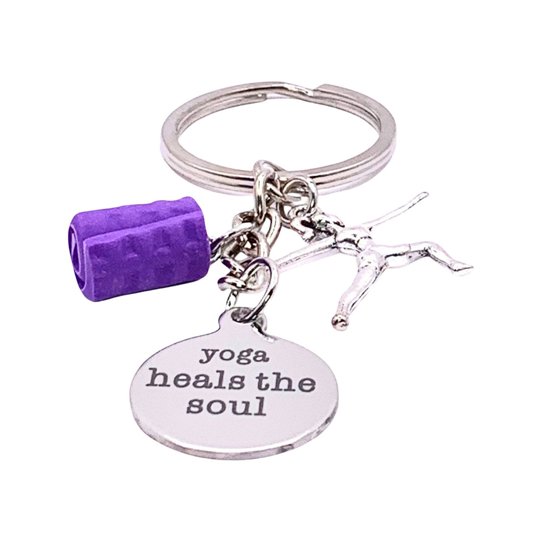 Porte-clés Yoga, Porte-clés Mini Tapis de Yoga, Breloque « Le Yoga Guérit l'Âme », Cadeau pour Professeur de Yoga, Cadeau pour les Passionnées de Yoga, Cadeau de Noël pour les Yogis