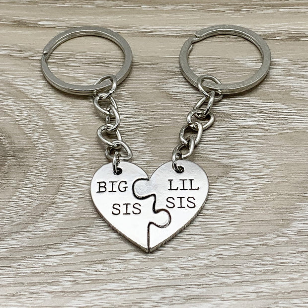 Big Sis Lil Sis Split Heart Charms, Sisters Keychain Set for 2, Shareable Gifts, Matching Keychains, Gift for Her, Uplifting Gifts