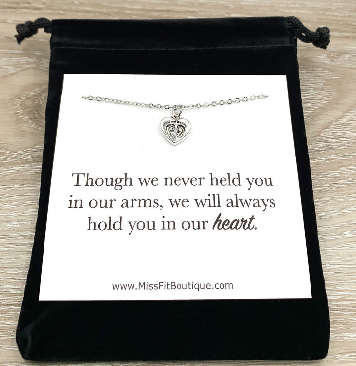 Collier pendentif cœur avec empreintes de pieds, cadeau de deuil, souvenir de deuil périnatal, cadeau pour une mère endeuillée, carte attentionnée