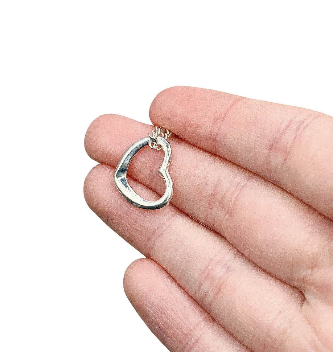 Collier Cœur Ouvert Argent, Collier Cœur Minimaliste, Pendentif Cœur Délicat, Cadeau pour Maman, Collier d'Amitié, Cadeau d'Anniversaire pour Elle