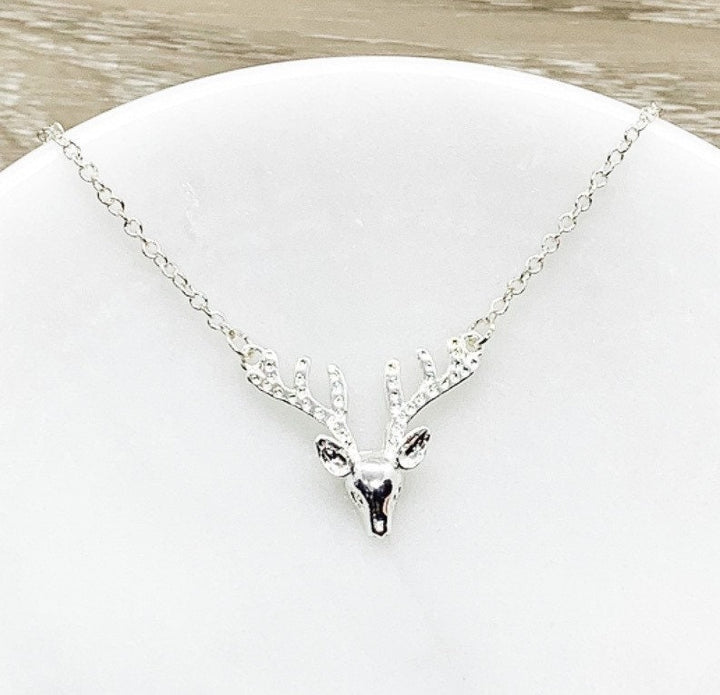 Collier cerf, bijoux nature, cadeau pour amoureux des animaux, collier renne, bijoux canadiens, collier à superposer pour les fêtes, cadeau de Noël