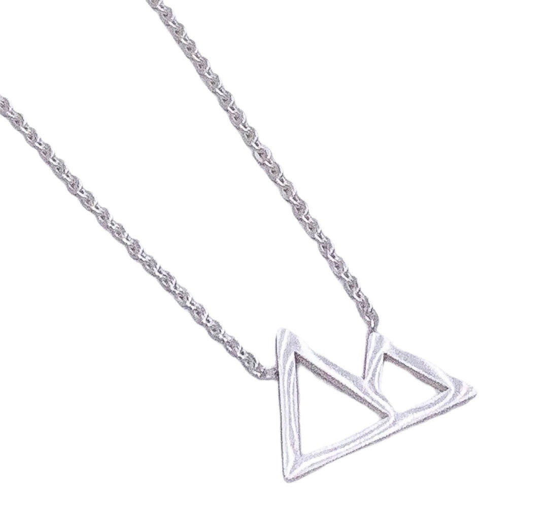 Collier Sommets de Montagne, Bijou de Plein Air, Bijou Délicat, Cadeau de Départ pour une Amie, Collier Minimaliste, Cadeau Aventure, Cadeau de Noël
