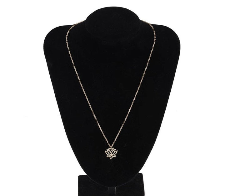 Collier Fleur de Lotus, Collier Lotus Délicat, Collier Yoga, Pendentif Floral, Collier Fleur, Collier Zen, Collier à Superposer