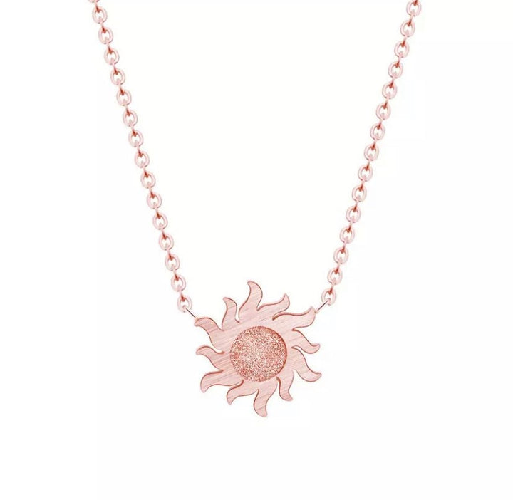 Collier Soleil, Pendentif Soleil, Collier Délicat, Collier Soleil Céleste Minimaliste, Bijou d'Été, Collier Soleil en Or Rose