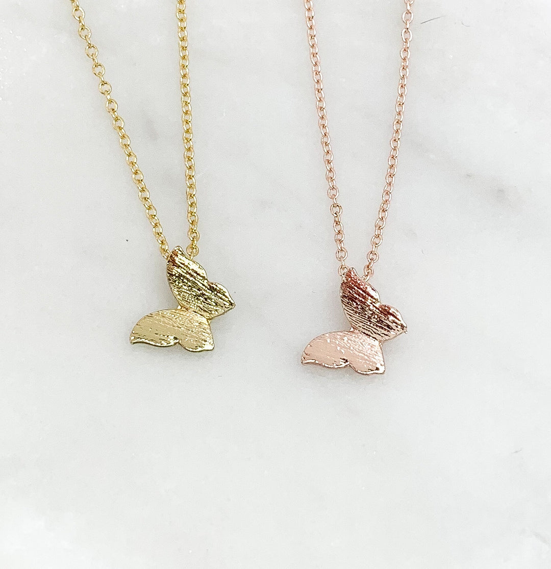 Collier papillon miniature, Bijou papillon, Cadeau pour les amoureux des insectes, Collier insecte, Bijou de printemps, Collier délicat, Collier pour petite fille