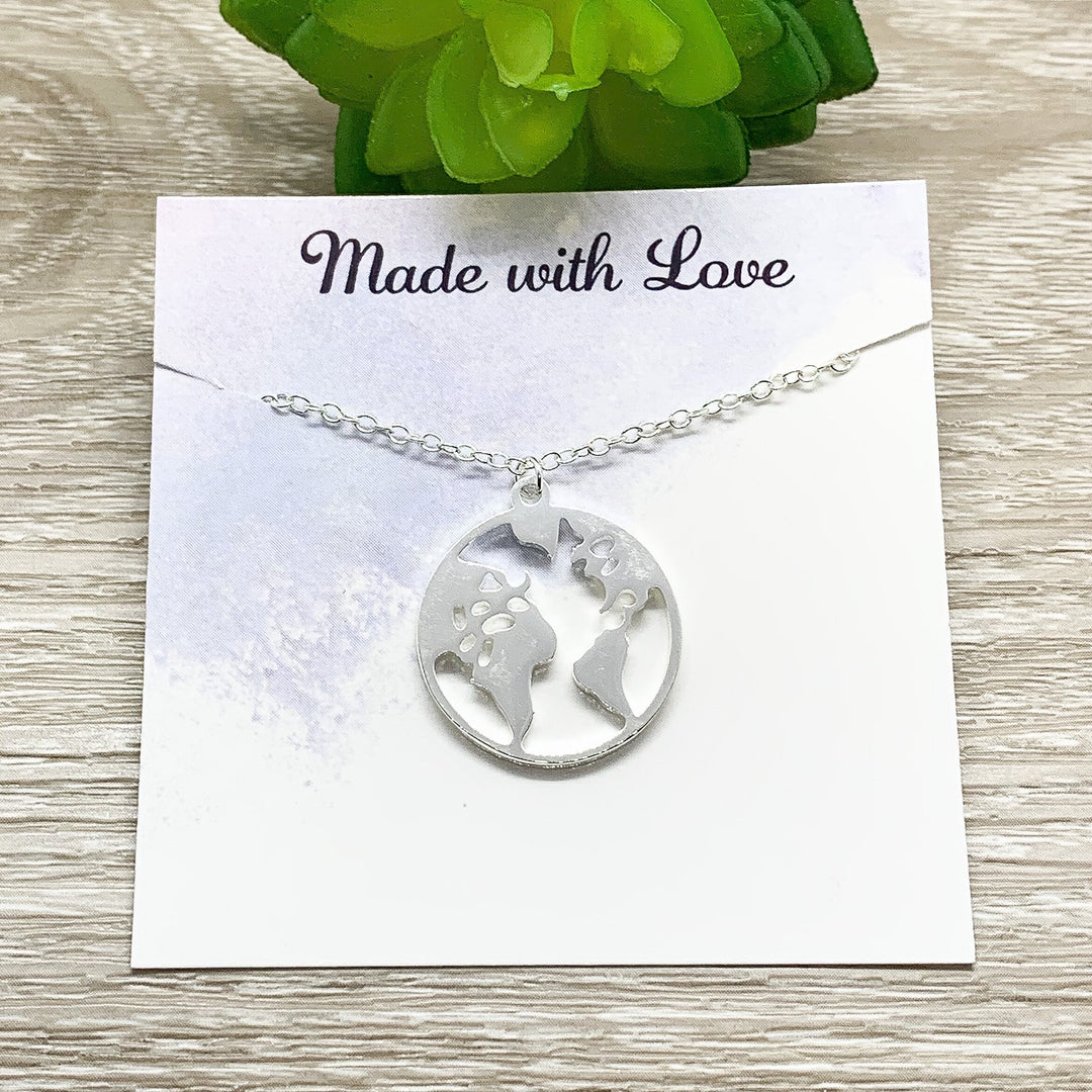 Collier Globe Terre, Pendentif Planète Terre, Bijou de voyage, Cadeau idéal pour les voyageurs, Collier tendance, Cadeau pour une nouvelle aventure