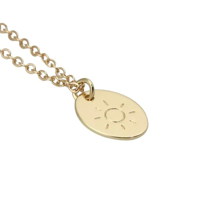 Collier Soleil, Pendentif Soleil Rayonnant, Collier Délicat, Collier Soleil Céleste Minimaliste, Collier Croissant de Lune, Collier Arc-en-ciel