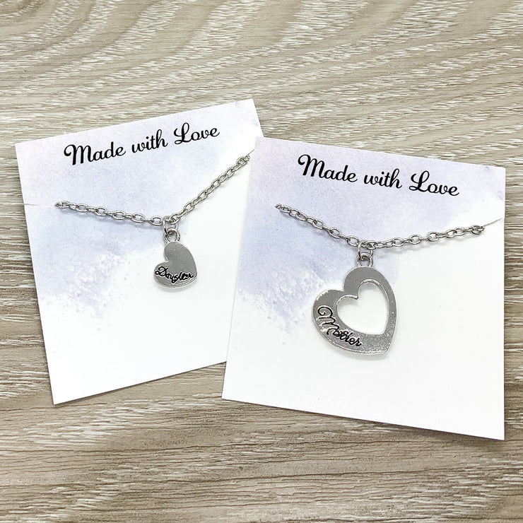 Mother Daughter Heart Necklace Set for 2, Interlocking Necklaces, Friendship Necklace, Gift for Mom, Gift from Daughter, Mommy and Me Gift