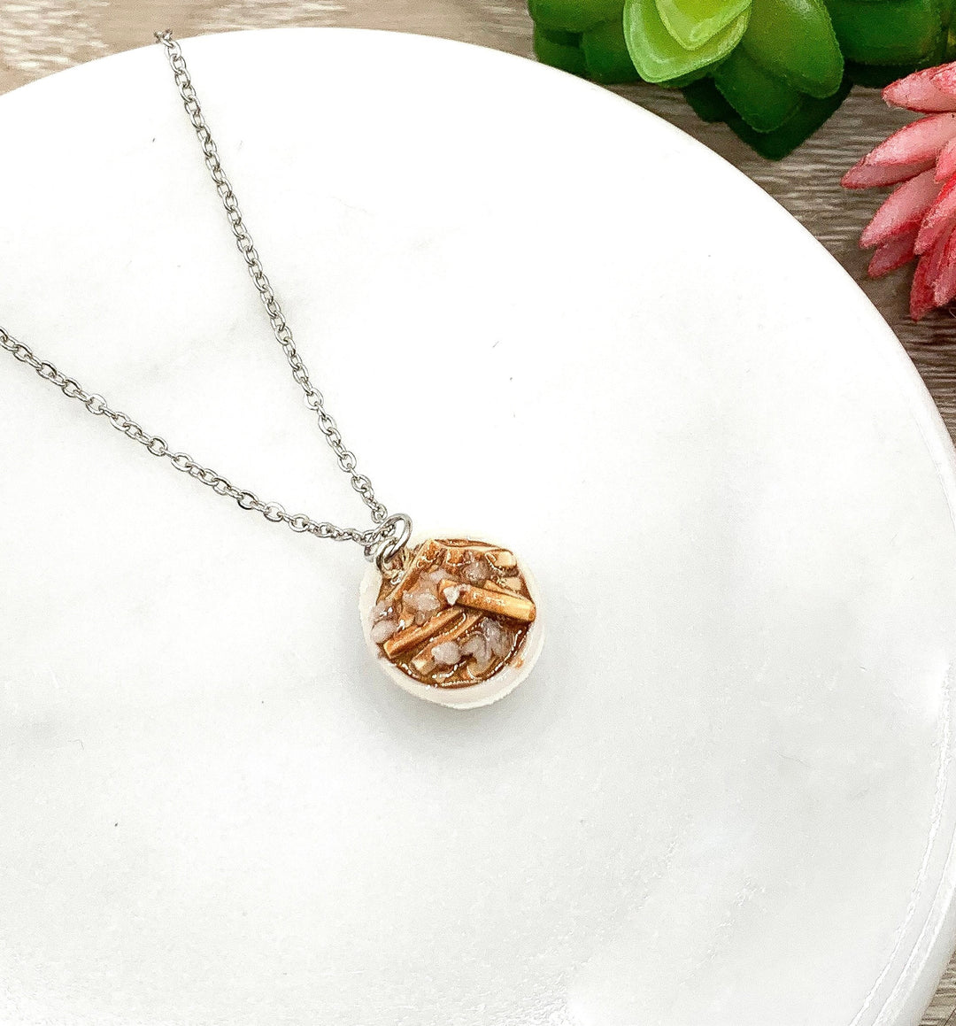 Carte de remerciement humoristique, mini collier poutine, breloque miniature gourmande, collier poutine réaliste, carte humoristique sur le thème de la nourriture, cadeau d'amitié pour elle