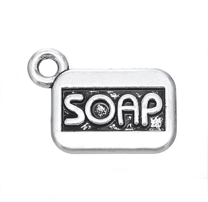 1 breloque savon, breloque mini savon, breloques beauté, breloques pour filles, breloque individuelle, breloques salle de bain, breloque girly, bijoux à faire soi-même