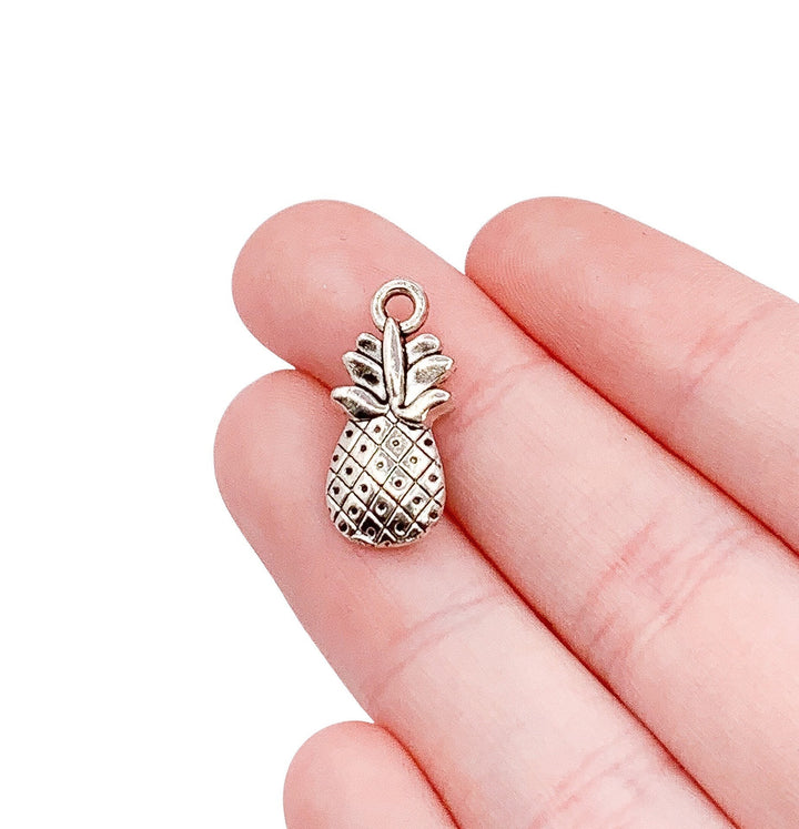 1 Breloque Ananas, Breloques individuelles, Breloques Fruits tropicaux, Breloque Gourmand, Breloques Véganes, Breloques Fruitariennes, Pendentifs pour la création de bijoux