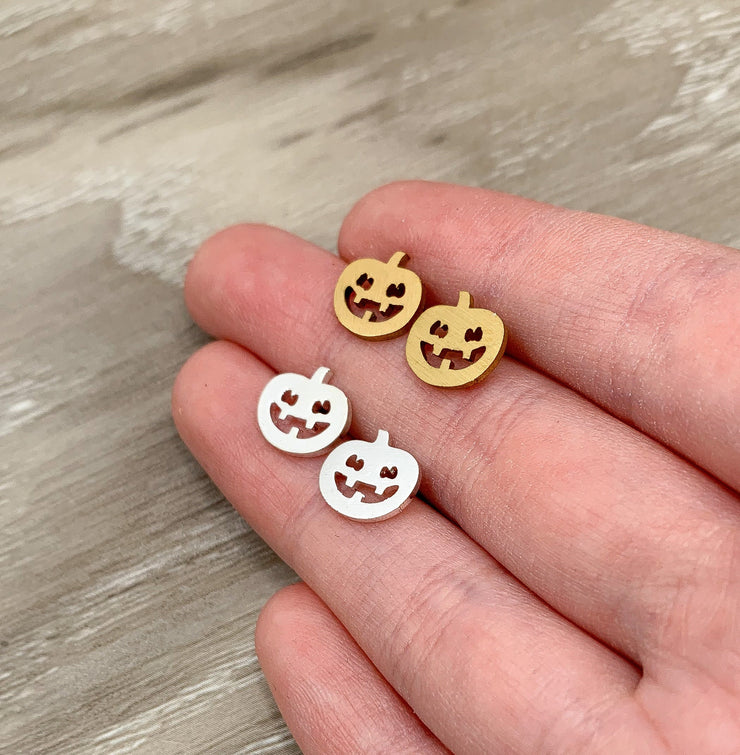 Jack O Lantern Stud Earrings Pumpkin Earrings, Halloween Earrings, Autumn Jewelry, Fall Studs, Spooky Gift, Quirky Earrings, Harvest Country