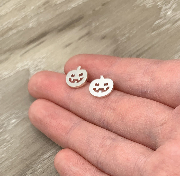 Jack O Lantern Stud Earrings Pumpkin Earrings, Halloween Earrings, Autumn Jewelry, Fall Studs, Spooky Gift, Quirky Earrings, Harvest Country