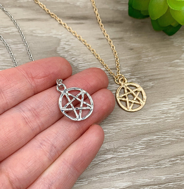 Dainty Pentagram Necklace, Witch Pendant, Star Necklace, Celestial Jewelry, Friendship Necklace, Wiccan Necklace, Birthday Gift for Her