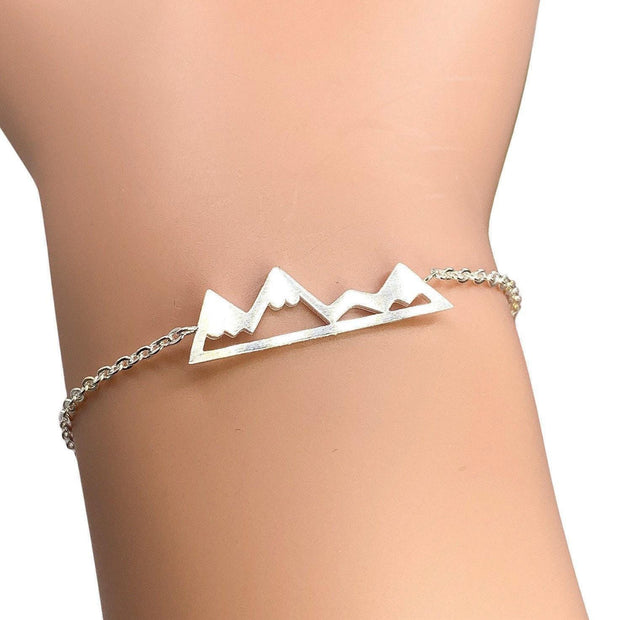 Dainty Mountain Bracelet, Mountain Range Chain Bracelet, Gift for Nature Lover, Hiking Bracelet, Meaningful Gift, Minimalist Jewelry