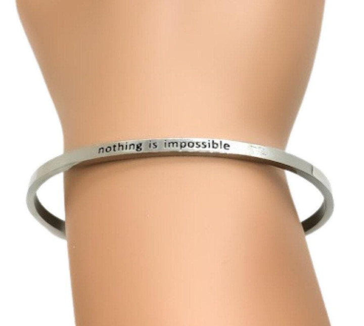 Bracelet jonc Mantra, cadeau inspirant, cadeau pour une amie, bracelet d'affirmation, bracelet minimaliste, bijou d'amitié
