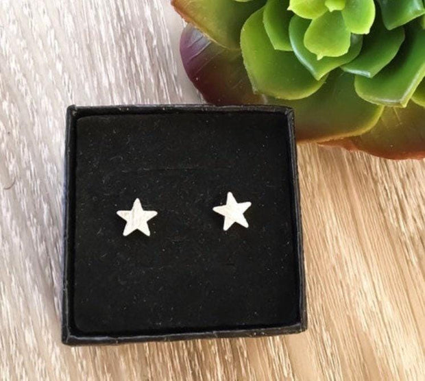 Star Earrings, Minimal Star Stud Earrings, Celestial Jewelry, Star Post Earrings, Dainty Jewelry, Bridesmaid Stud Earrings, Friendship Gift