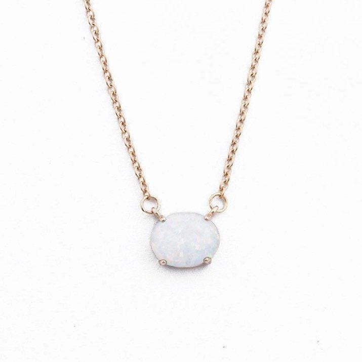 Collier en opale, collier ovale délicat, collier minimaliste, bijoux en opale, collier à superposer, collier pierre de naissance d'octobre