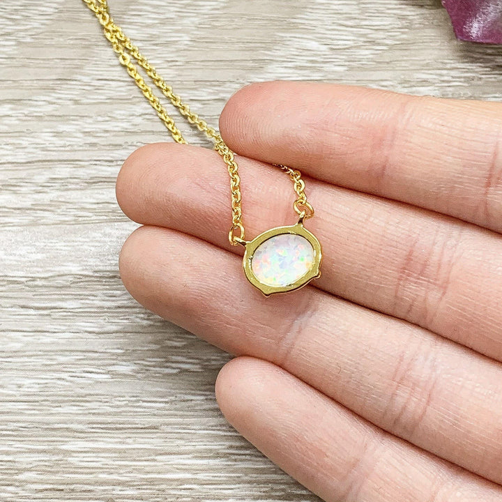 Collier en opale, collier ovale délicat, collier minimaliste, bijoux en opale, collier à superposer, collier pierre de naissance d'octobre