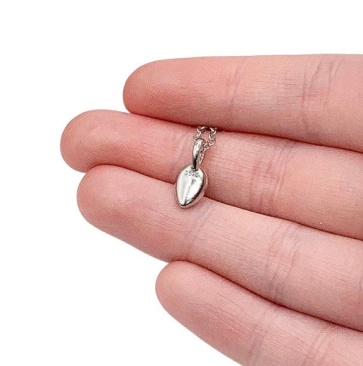 Collier Feuille Verte Fine, Bijou en Argent Sterling, Collier Minimaliste, Cadeau pour les Amoureux de la Nature, Collier Feuilles, Pendentif Feuille en Émail Vert