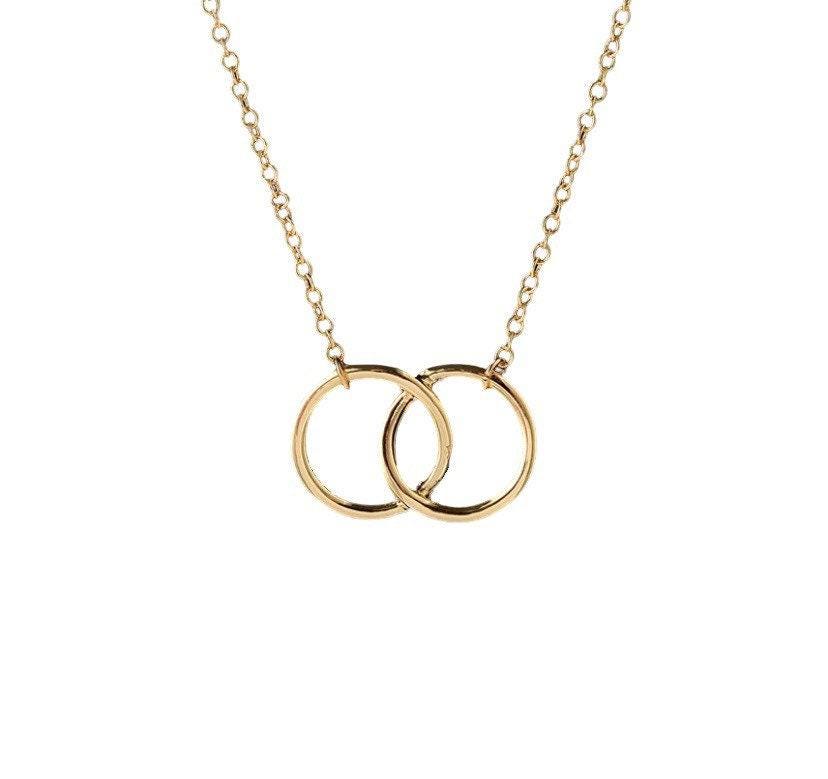 Collier Deux Cercles, Collier Double Cercle, Collier Cercles Entrelacés, Collier de Promesse, Collier Délicat, Bijou de Mariée, Collier de Demoiselle d'Honneur