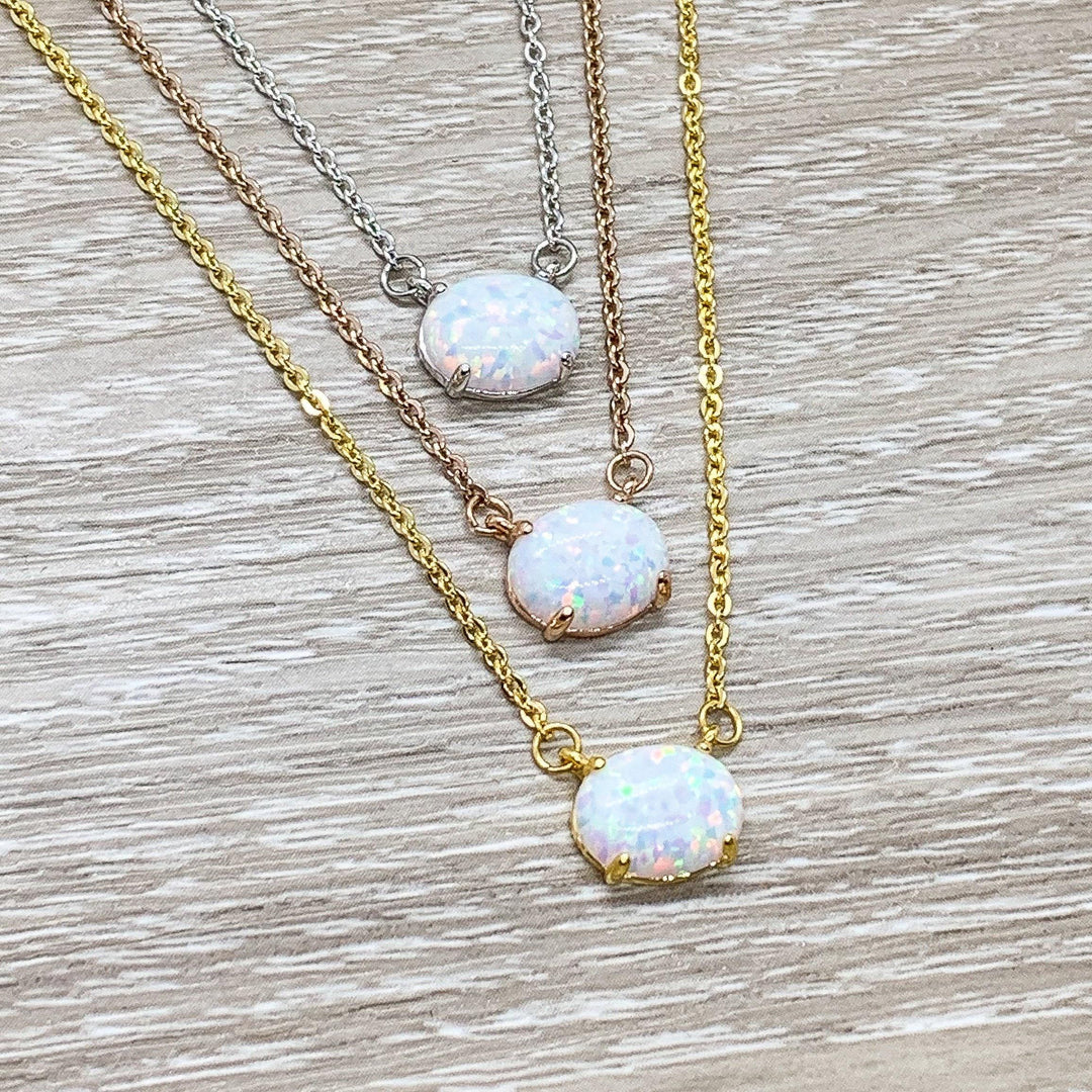 Collier en opale, collier ovale délicat, collier minimaliste, bijoux en opale, collier à superposer, collier pierre de naissance d'octobre